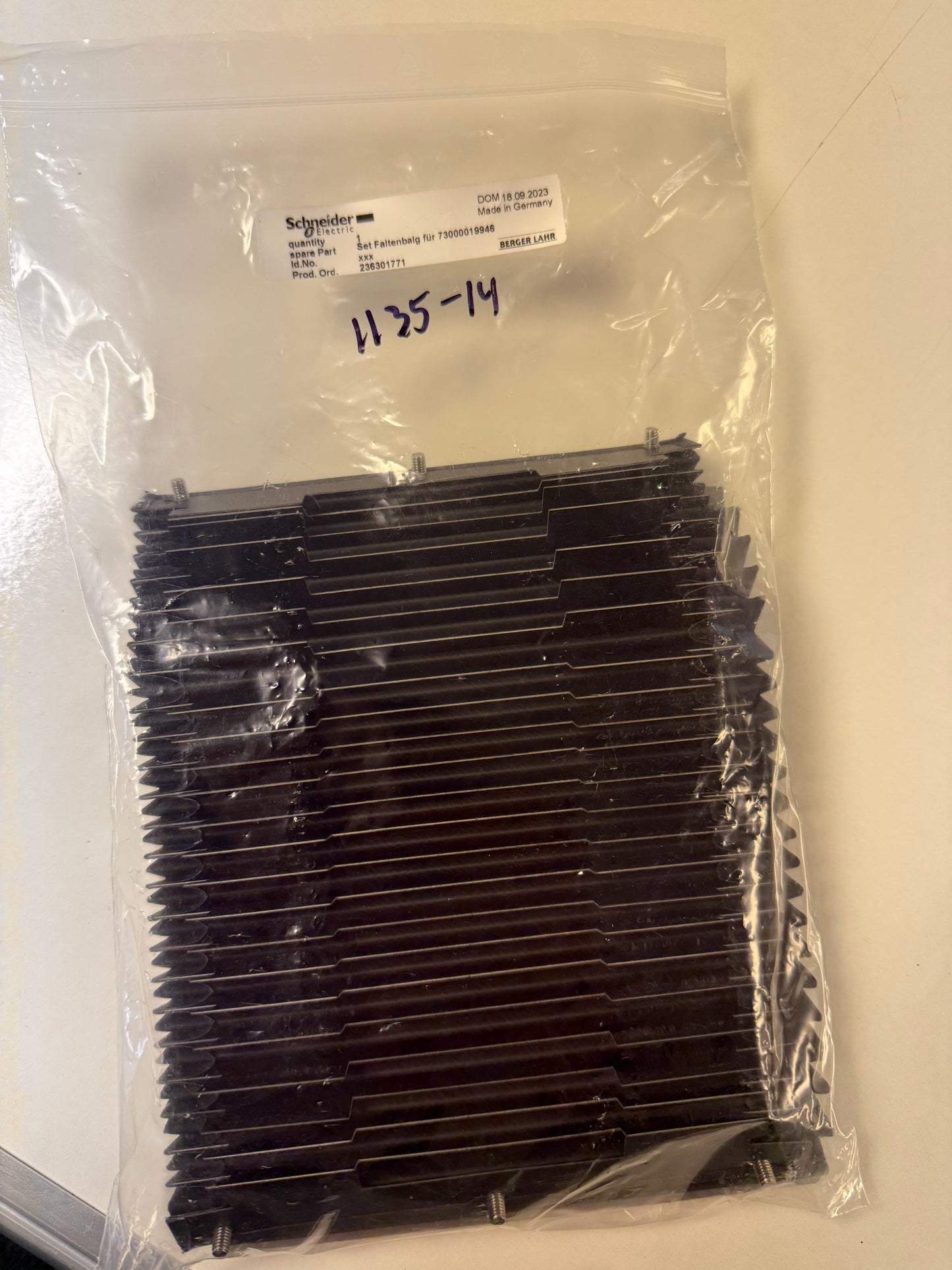 Black Concertina X-Axis Cover (WM800) x 2